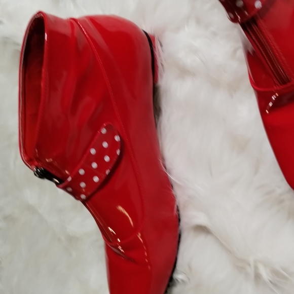 Red beacon shoes size 12 - Picture 3 of 10